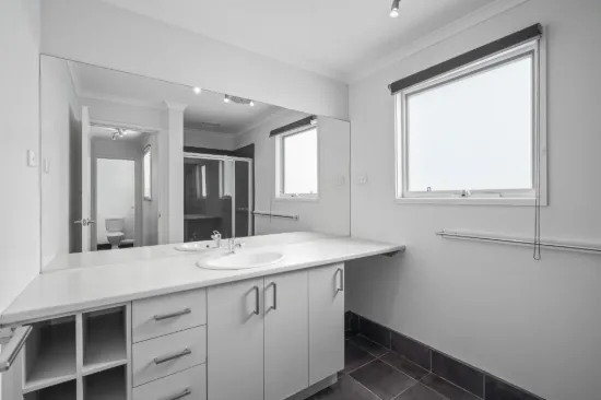 3/281-282 Nepean Highway, Seaford, Vic 3198-Image