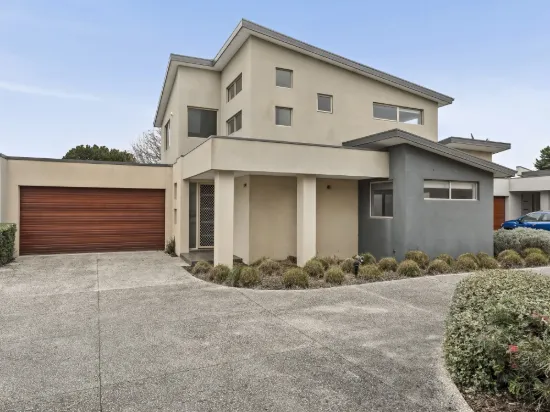 3/29-31 Dromana Parade, Safety Beach, Vic 3936