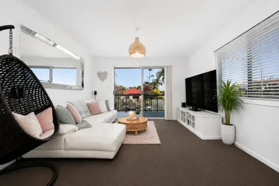 3/43 Arthur Street, Mermaid Beach, Qld 4218