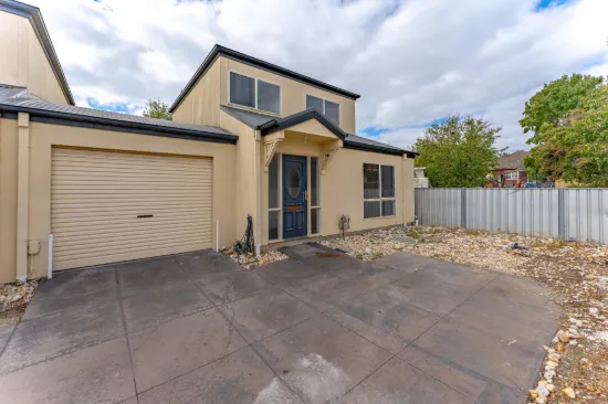 3/52A Raglan Street, White Hills, Vic 3550