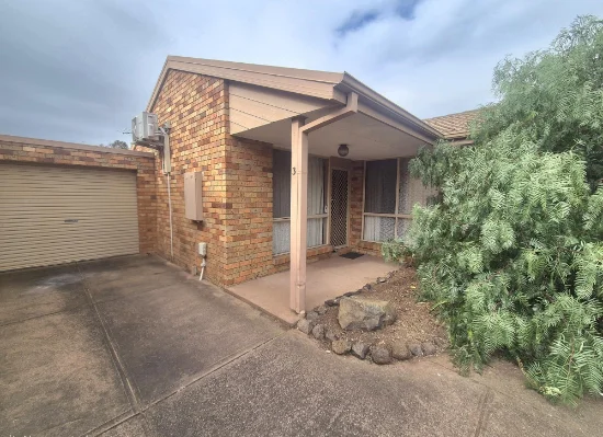 3/61 Ballan Road, Werribee, Vic 3030