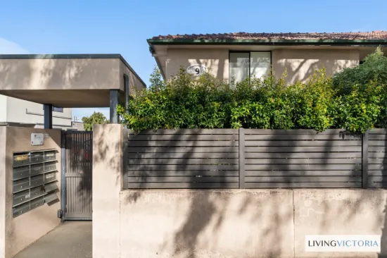 3/9 Churchill Avenue, Maidstone, Vic 3012