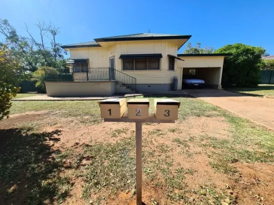 3/9 Clarinda Street, Parkes NSW 2870-Image
