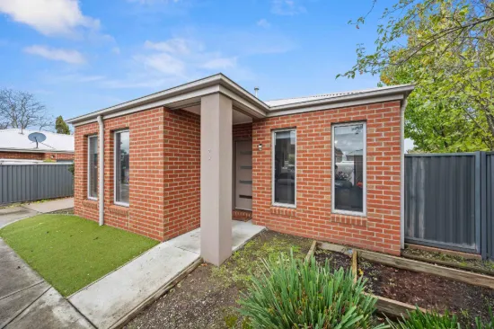 3/99 Grant Street, Sebastopol, Vic 3356