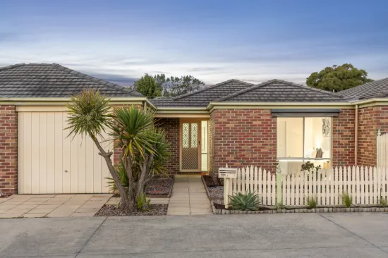 3 Malcolm Drive, Chelsea, Vic 3196
