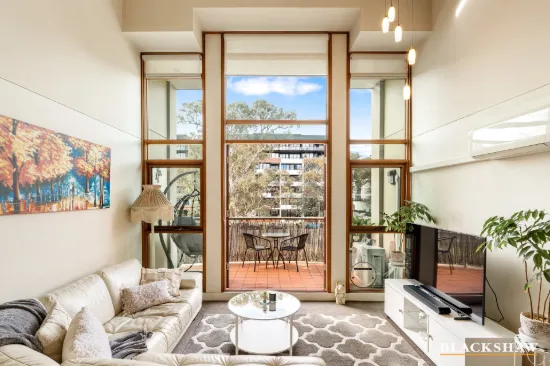 30/18 Captain Cook Crescent, Griffith, ACT 2603