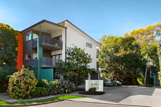 30/2-4 Garden Terrace, Newmarket, Qld 4051