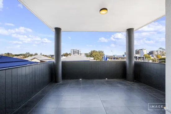 301/133 Clarence Road, Indooroopilly, Qld 4068