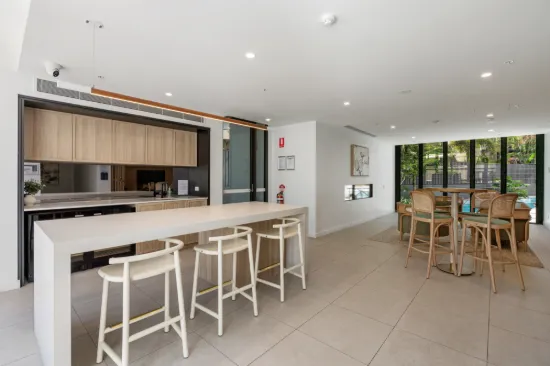301/2 Mawarra Street, Palm Beach, Qld 4221-Image