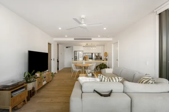 301/2 Mawarra Street, Palm Beach, Qld 4221-Image