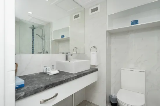 301/75-77 The Strand, North Ward, Qld 4810-Image