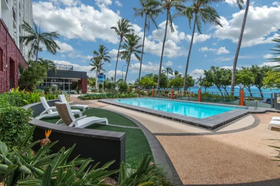 301/75-77 The Strand, North Ward, Qld 4810-Image