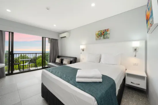 301/75-77 The Strand, North Ward, Qld 4810-Image