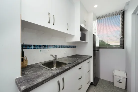 301/75-77 The Strand, North Ward, Qld 4810-Image