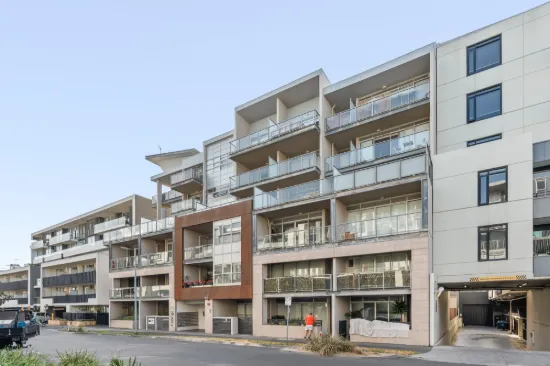 304/54 Nott St, Port Melbourne, Vic 3207