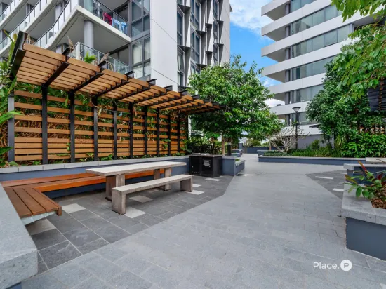 30602/300 Old Cleveland Road, Coorparoo, Qld 4151-Image