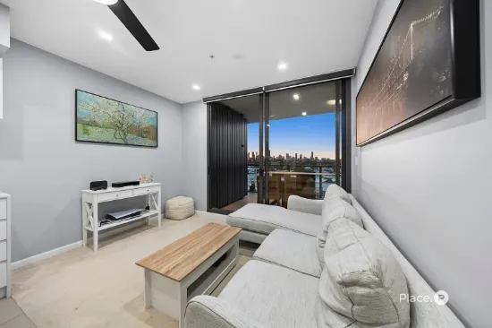 30602/300 Old Cleveland Road, Coorparoo, Qld 4151-Image