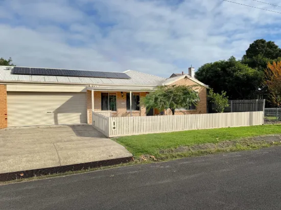 32 Ligar Street, Bairnsdale, Vic 3875