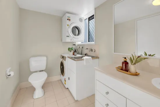 33/12 Whiting Street, Labrador, Qld 4215-Image
