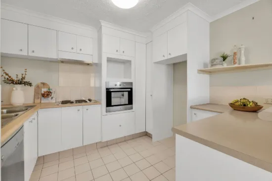 33/12 Whiting Street, Labrador, Qld 4215-Image