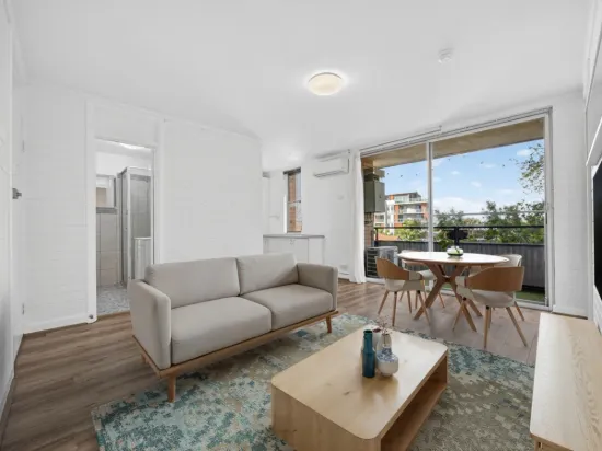 33/4 Bulwer Street, Perth, WA 6000