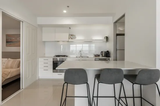 3308/9 HAMILTON AVENUE, Surfers Paradise, Qld 4217-Image