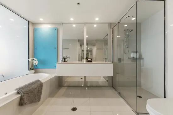 3308/9 HAMILTON AVENUE, Surfers Paradise, Qld 4217-Image