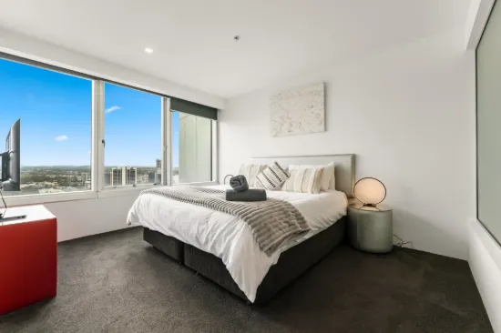 3308/9 HAMILTON AVENUE, Surfers Paradise, Qld 4217-Image