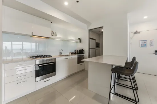 3308/9 HAMILTON AVENUE, Surfers Paradise, Qld 4217-Image