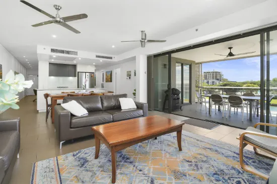 335/19B Kitchener Drive, Darwin City, NT 0800