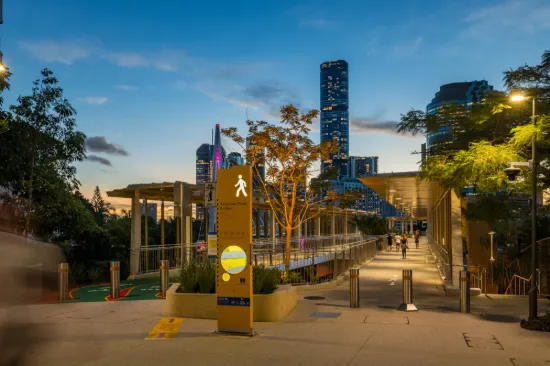 3507/19 Anderson Street, Kangaroo Point, Qld 4169-Image