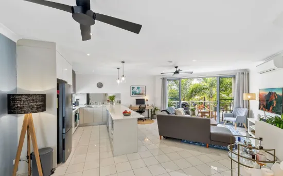 38/5074 Emerald Island Drive, Carrara, Qld 4211
