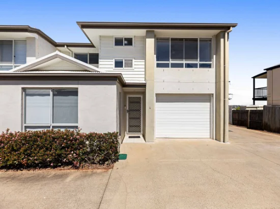 4/101 Stuart Street, North Toowoomba, Qld 4350 - For Sale