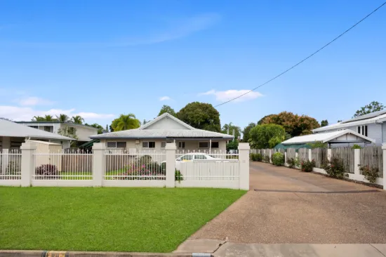 4/11 Cheyne Street, Pimlico QLD 4812-Image