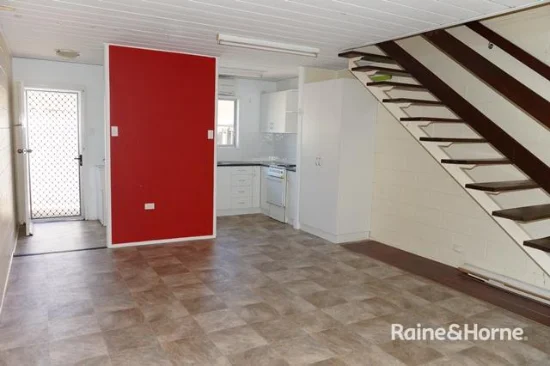 4/11 Lavarack St, North Mackay, Qld 4740