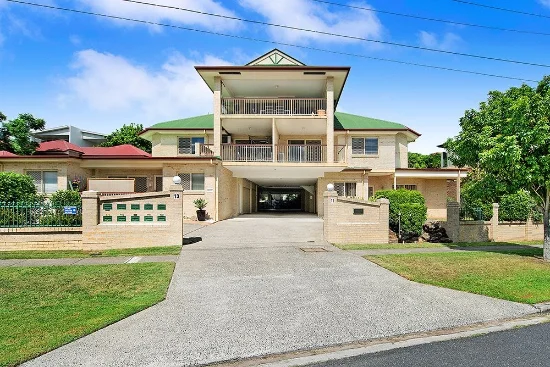 4/11 Nyrang Street, Carina QLD 4152-Image