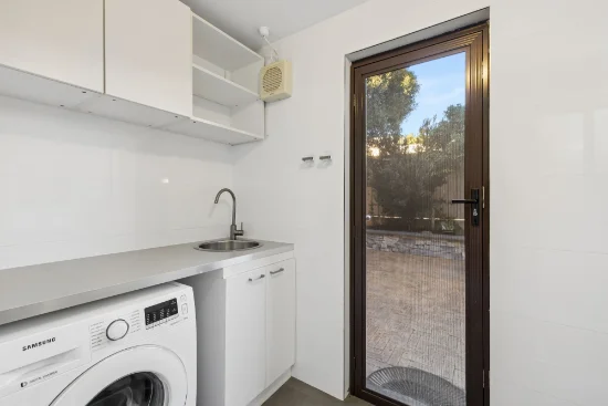 4/123 Brighton Road, Scarborough WA 6019-Image