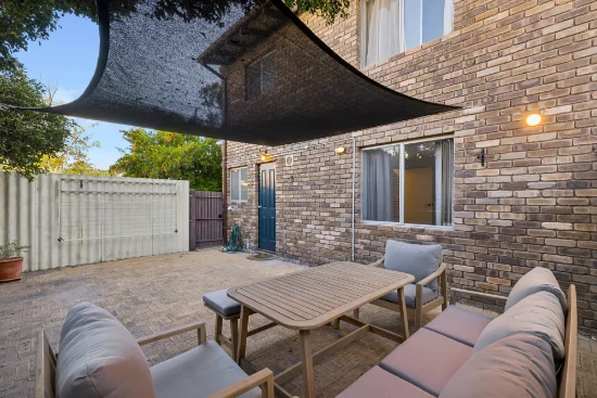 4/123 Brighton Road, Scarborough WA 6019-Image