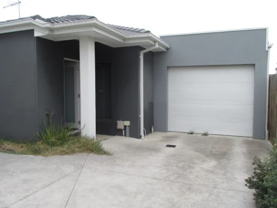 4/13 Fox St, St Albans, Vic 3021
