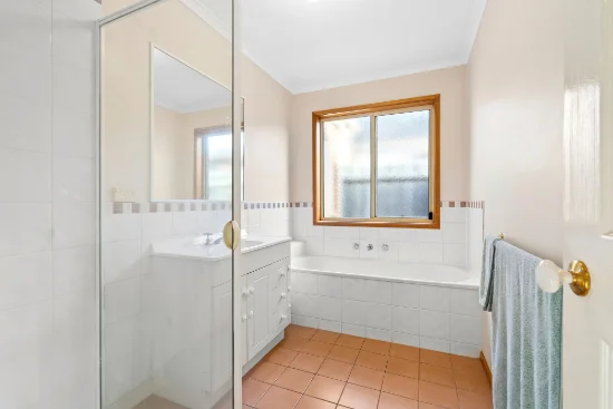 4/133 Grove Road, Grovedale, Vic 3216-Image