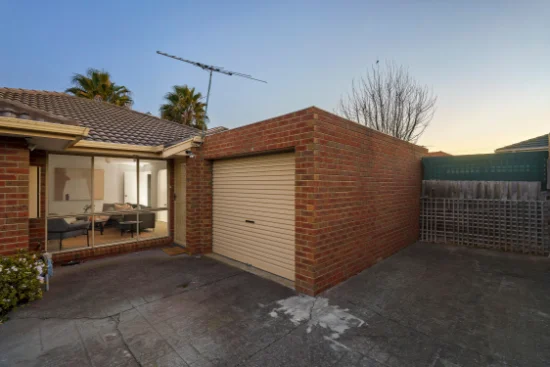 4/139 Roberts Street, Essendon, Vic 3040