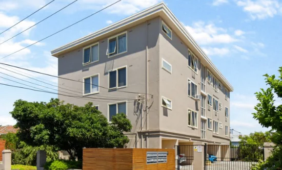 4/15 De Carle Street, Brunswick, Vic 3056 - For Rent