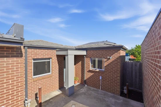 4/15 HILDA STREET, Glenroy, Vic 3046 - For Sale
