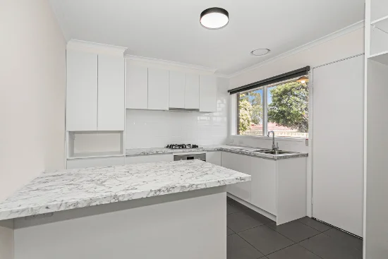 4/16 Wantirna Road, Ringwood, Vic 3134