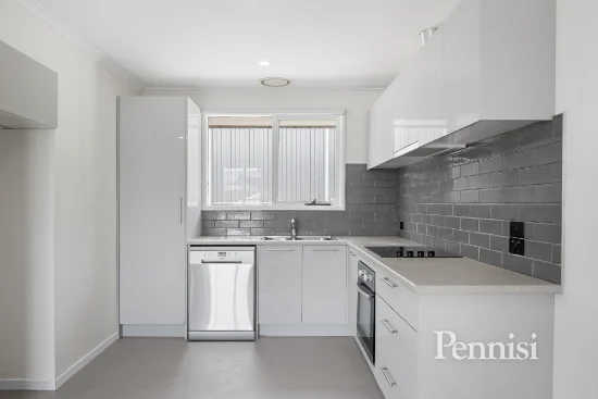 4/165 Mascoma St, Strathmore, Vic 3041-Image