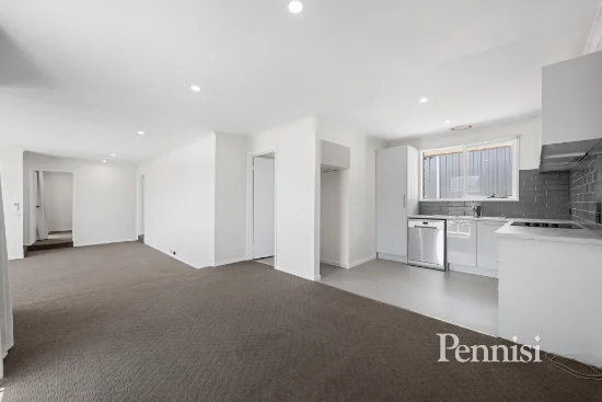 4/165 Mascoma St, Strathmore, Vic 3041-Image