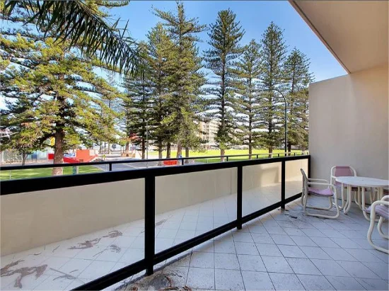 4/17 Colley Terrace, Glenelg, SA 5045