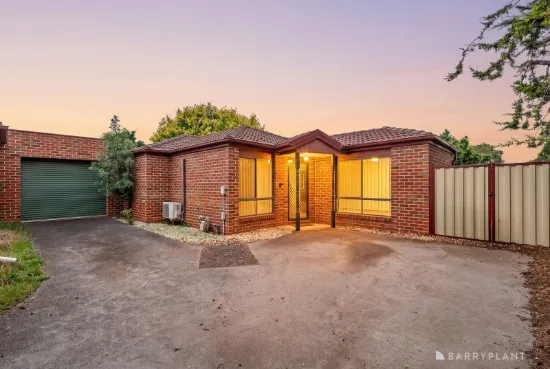 4/21 McKenzie Street, Melton, Vic 3337