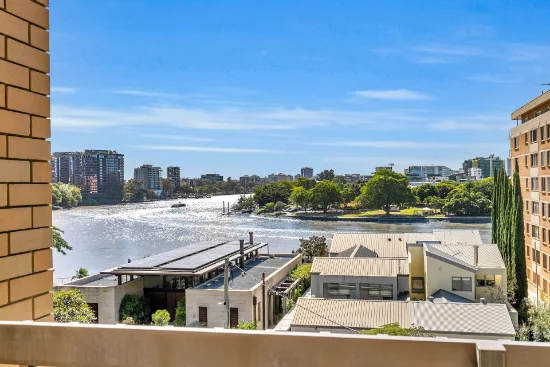 4/21 Sandford St, St Lucia, Qld 4067