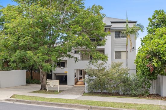 4/24  McLay St, Coorparoo, Qld 4151